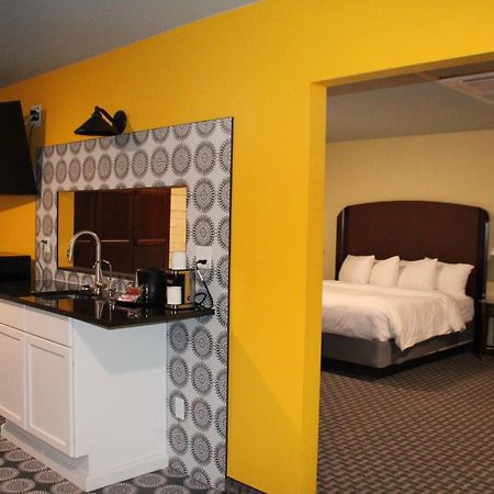 Historic Cow Palace Inn Lamar 外观 照片