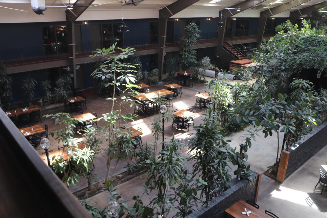 Historic Cow Palace Inn Lamar 外观 照片