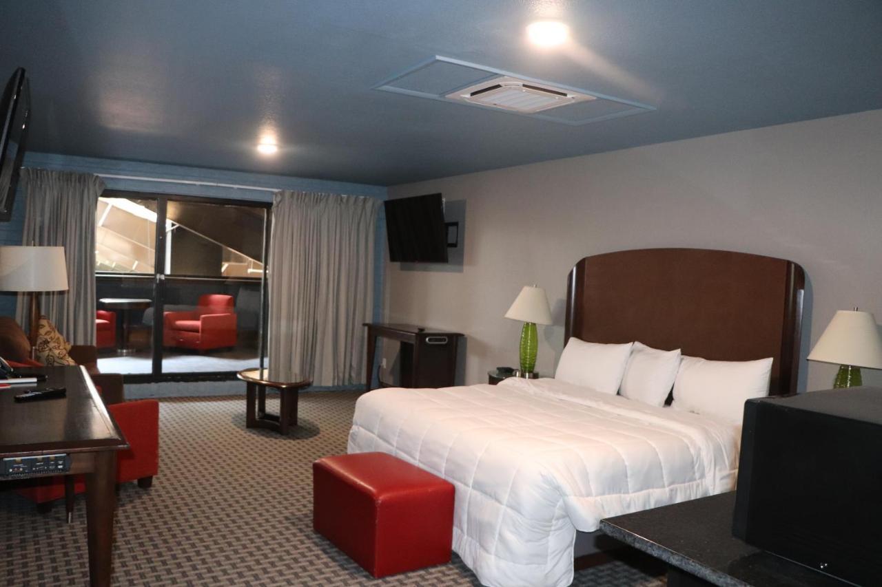 Historic Cow Palace Inn Lamar 外观 照片